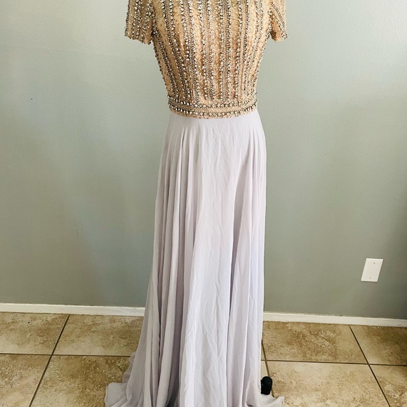 TERANI COUTURE SIZE 2 - Picture 4 of 4